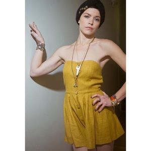 Samantha Pleet mustard burlap romper size 2 xsmall